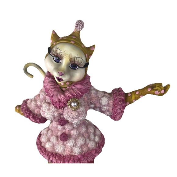 Margaret Le Van Alley Cats Therianthropic Skiing detailed Figurine RARE!! Broken - Picture 2 of 16